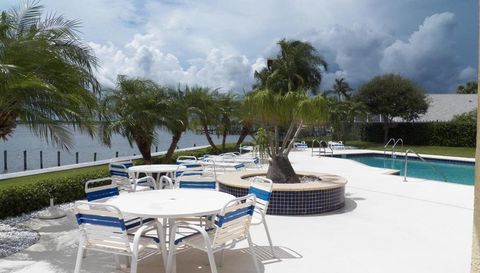 4139 Moon River Circle