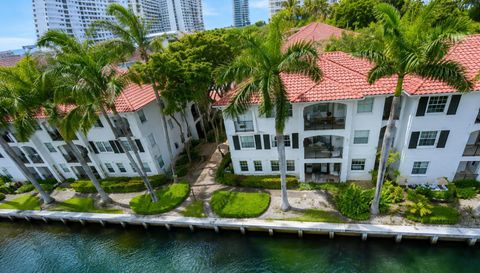 3135 NE 184th St APT 2104