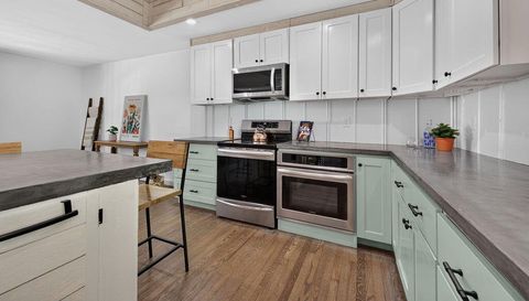 23 Clearbrook Rd