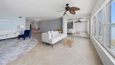 5980 SHORE BOULEVARD S