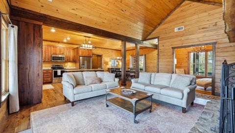 605 Toccoa Preserve Lane