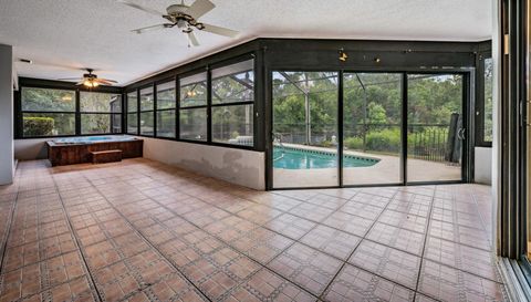 3817 Nicholas Cir