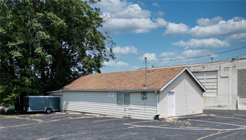 8227 Gravois Road