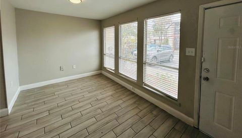 3922 CRAYRICH CIRCLE
