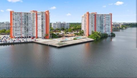 1301 Ne Miami Gardens Dr