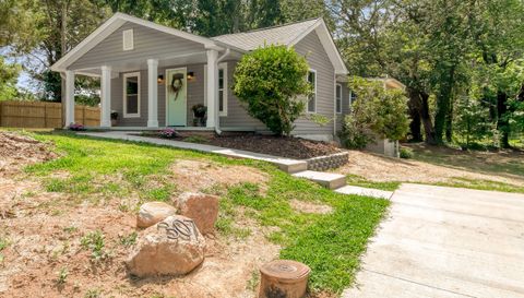 307 Wayside Dr