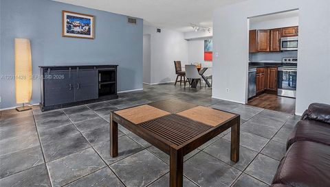 3083 N Oakland Forest Dr