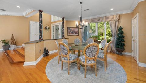 996 NW SCENIC LAKE DRIVE