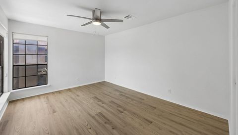 5200 Martel Ave #7d