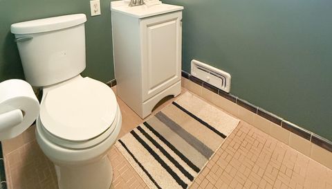 411 S Pleasant Ridge Rd