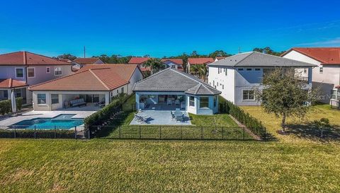 10481 ROYAL CYPRESS WAY