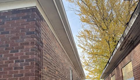 3580 Massachusetts St