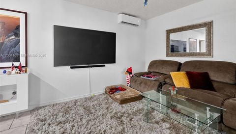 1820 Venice Park Dr