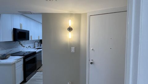 20500 W Country Club Dr APT 308 Aventura