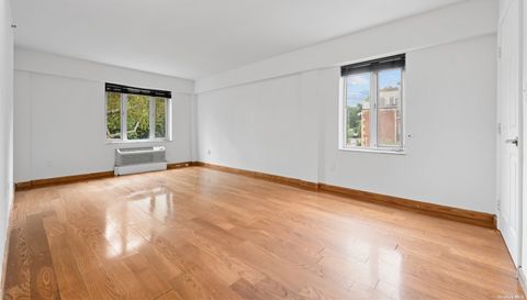 64-34 Grand Central Pkwy