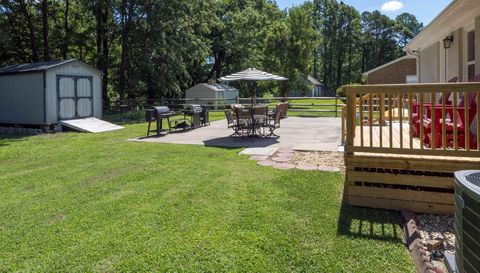 421 Catawba Cir N