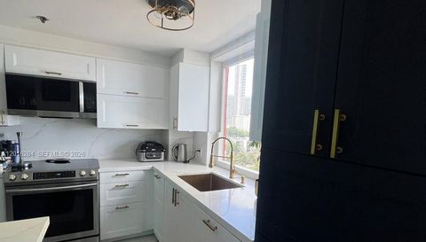 1627 Brickell Ave