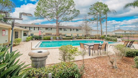 202 Red Maple Pl