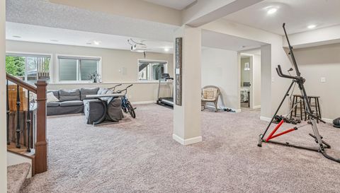 5928 Pinnacle Circle NE