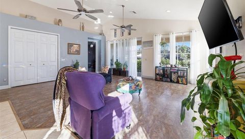 1733 W CAROLINE PATH