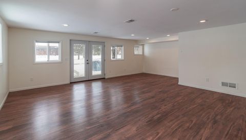 4858 Irving Avenue S