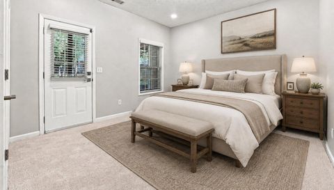 3684 Lantern Walk Ln