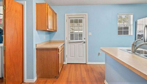 1815 Pointed Leaf Ln