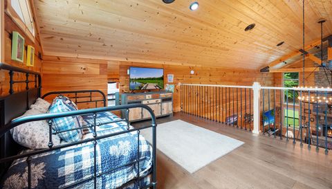 910 English Mountain Rd