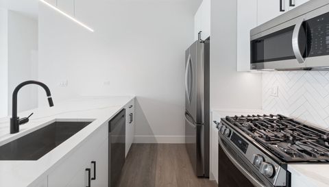 3140 N Clybourn Avenue