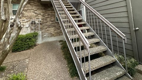 5616 Preston Oaks Rd