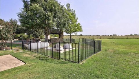 1513 Brook Ln