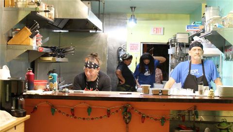 17 Calle Carlos Lebrun