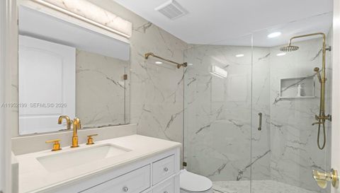 3500 Mystic Pointe Dr