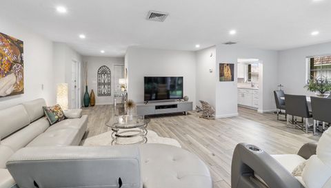 415 Pine Tree Court Court
