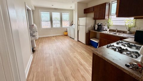 5044 W 31st Place