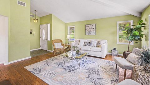 6611 Crooked Creek