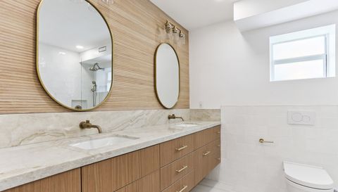 100 Edgewater Dr APT 142