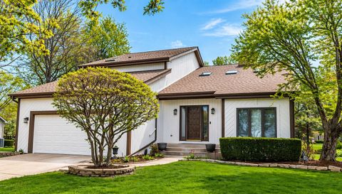 1368 Hunter Circle