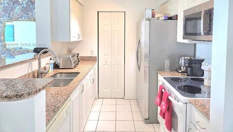 1155 Brickell Bay Dr