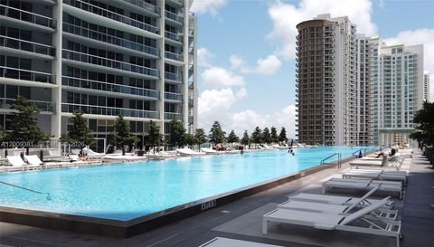 465 Brickell Ave