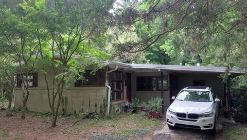 2006 Audubon Dr NE