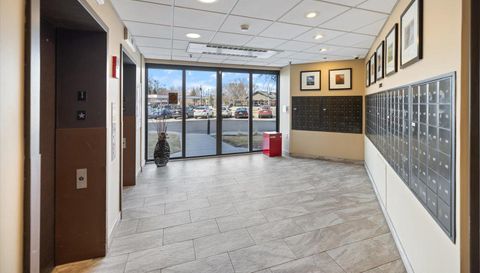 6615 Lake Shore Drive S