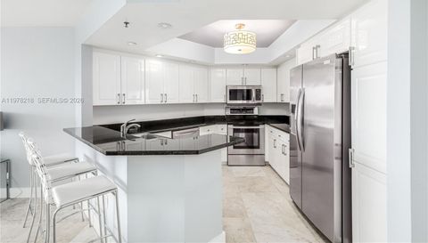 1800 Sunset Harbour Dr