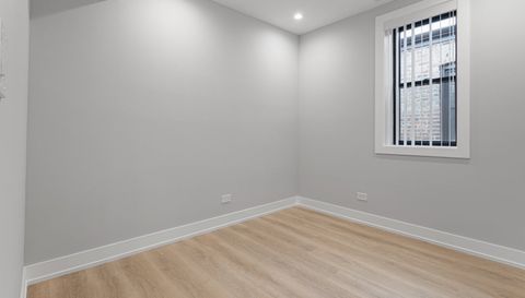 1556 W Juneway Terrace