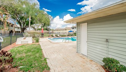 202 Red Maple Pl