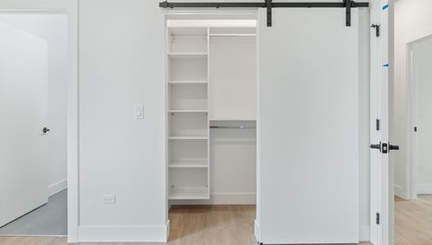 3140 N Clybourn Avenue