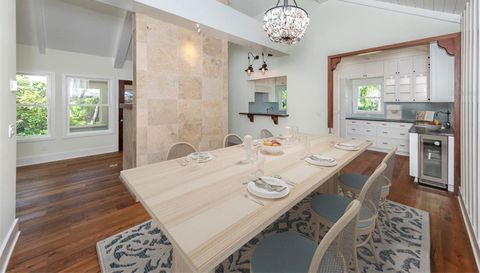 715 Eagle Point