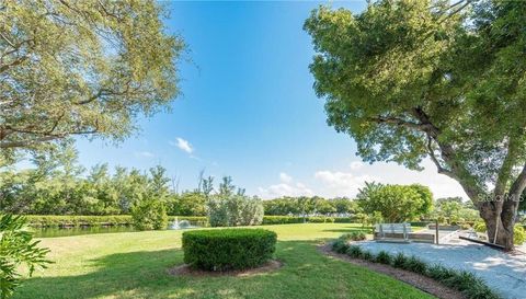 523 BAYPORT WAY