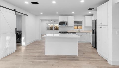 105 Clyde Ave