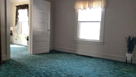 2511 Washington St NE